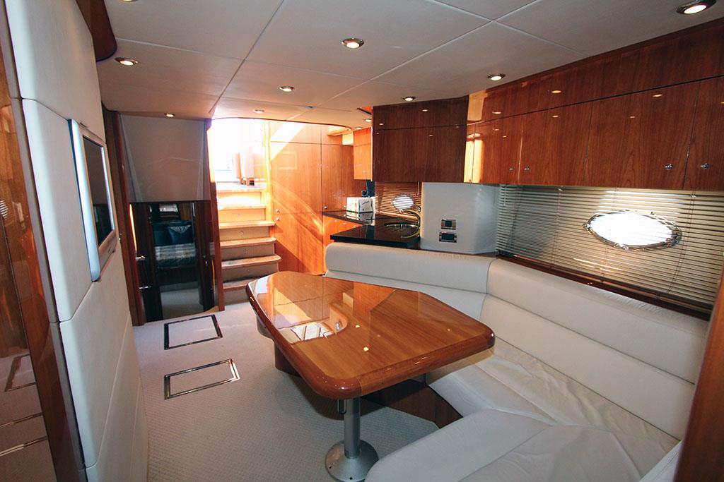 2005 SUNSEEKER PREDATOR 72 